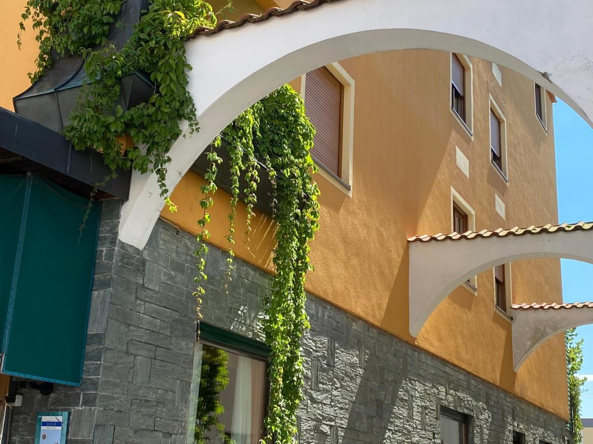 Hotel Zillners Einkehr *** 알트하임 외부 사진