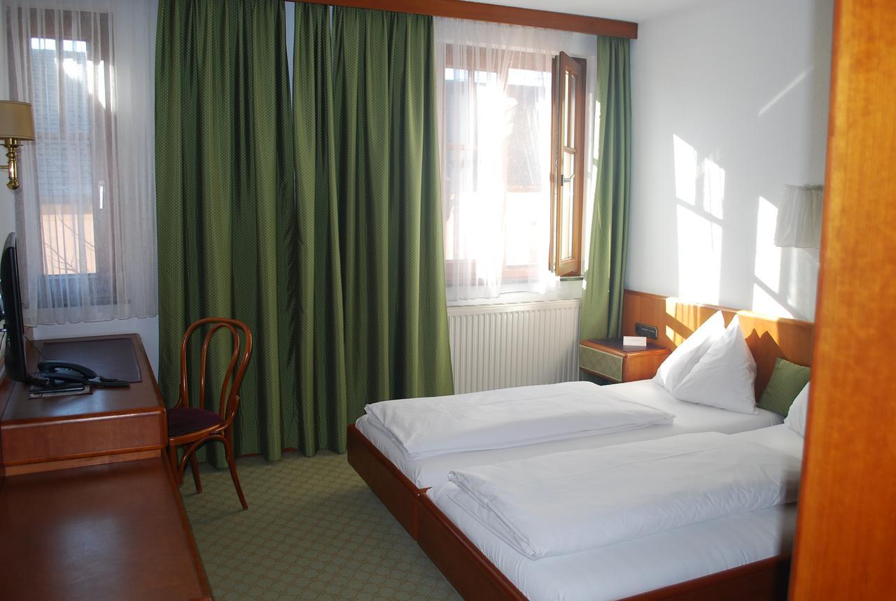 Hotel Zillners Einkehr *** 알트하임 외부 사진